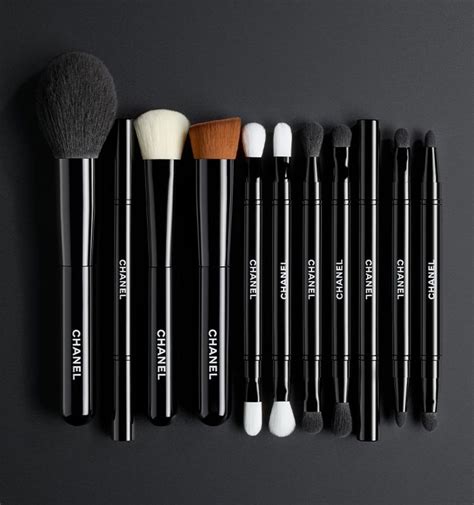 chanel 12 brush|what are chanel makeup brushes made of.